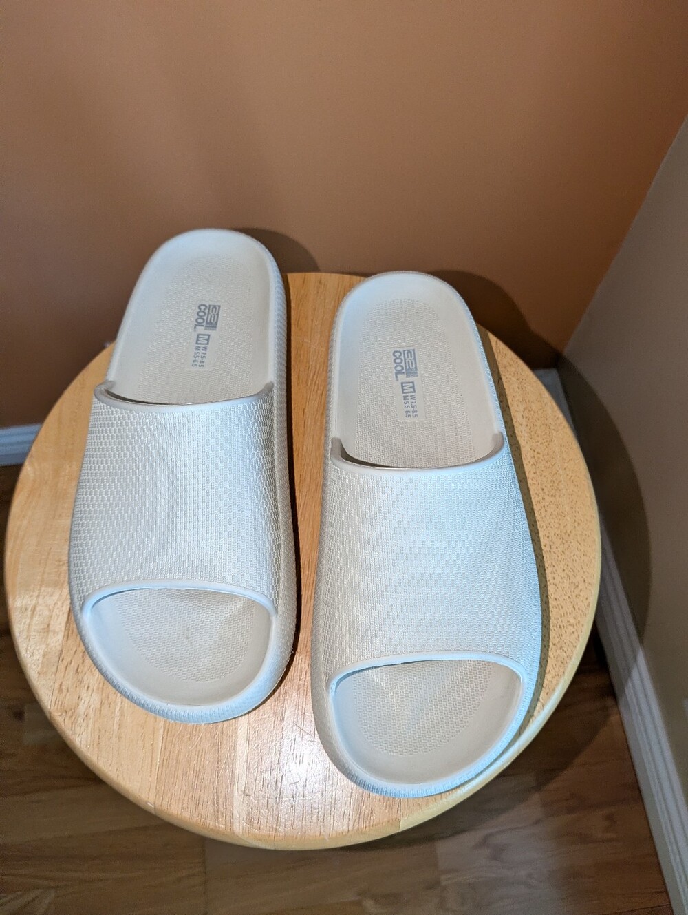 Everyday White Slide Sandals - Women M